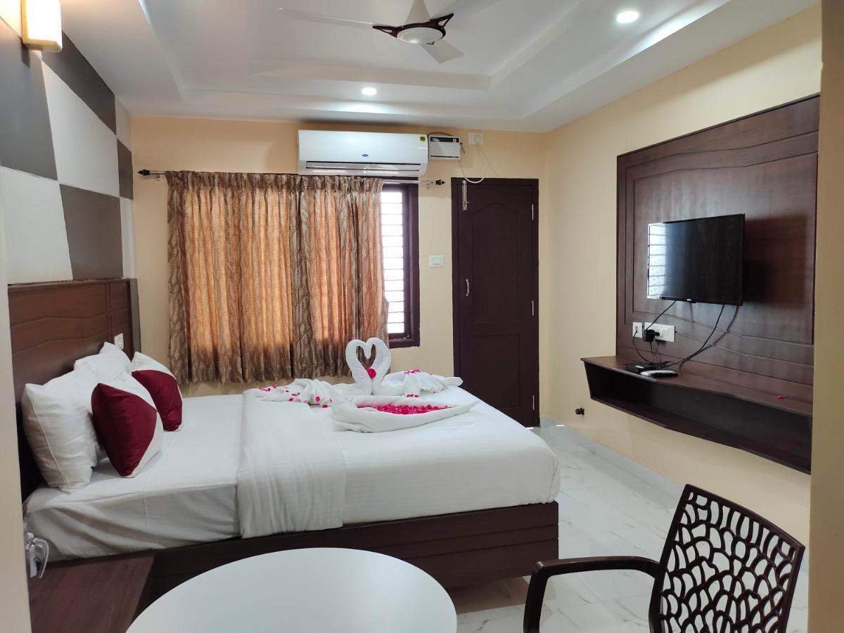 Hotel John Towers à Tirunelveli Extérieur photo