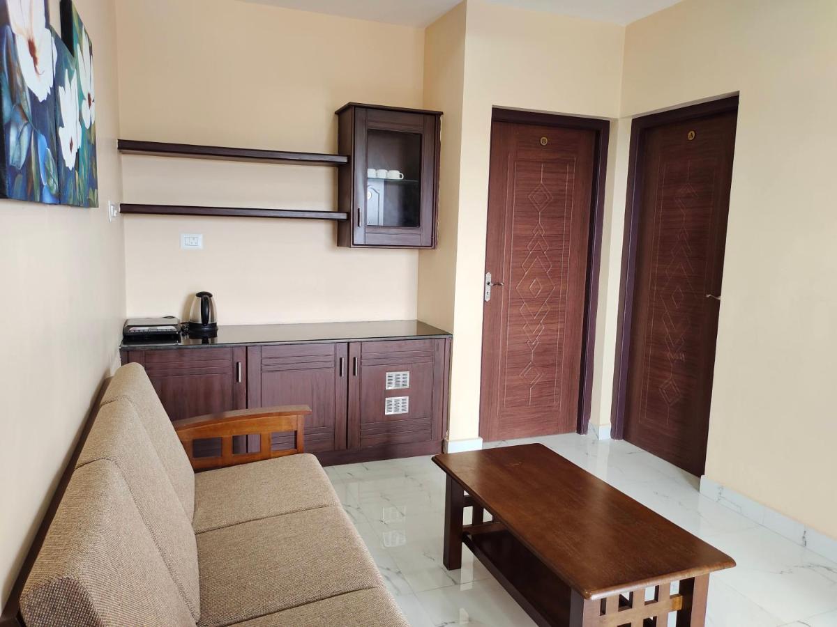 Hotel John Towers à Tirunelveli Extérieur photo