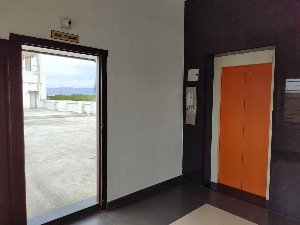 Hotel John Towers à Tirunelveli Extérieur photo